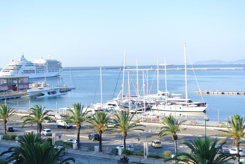 مبيت وإفطار كالياري Marina Di Castello المظهر الخارجي الصورة